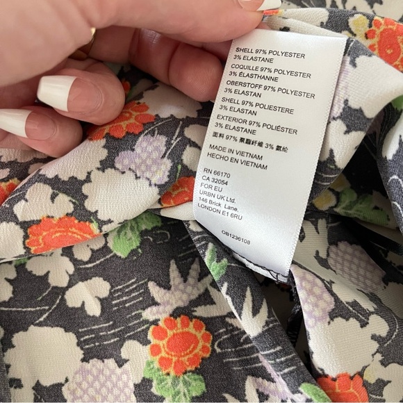 Urban Outfitters Floral Babydoll Top - Picture 5 of 7